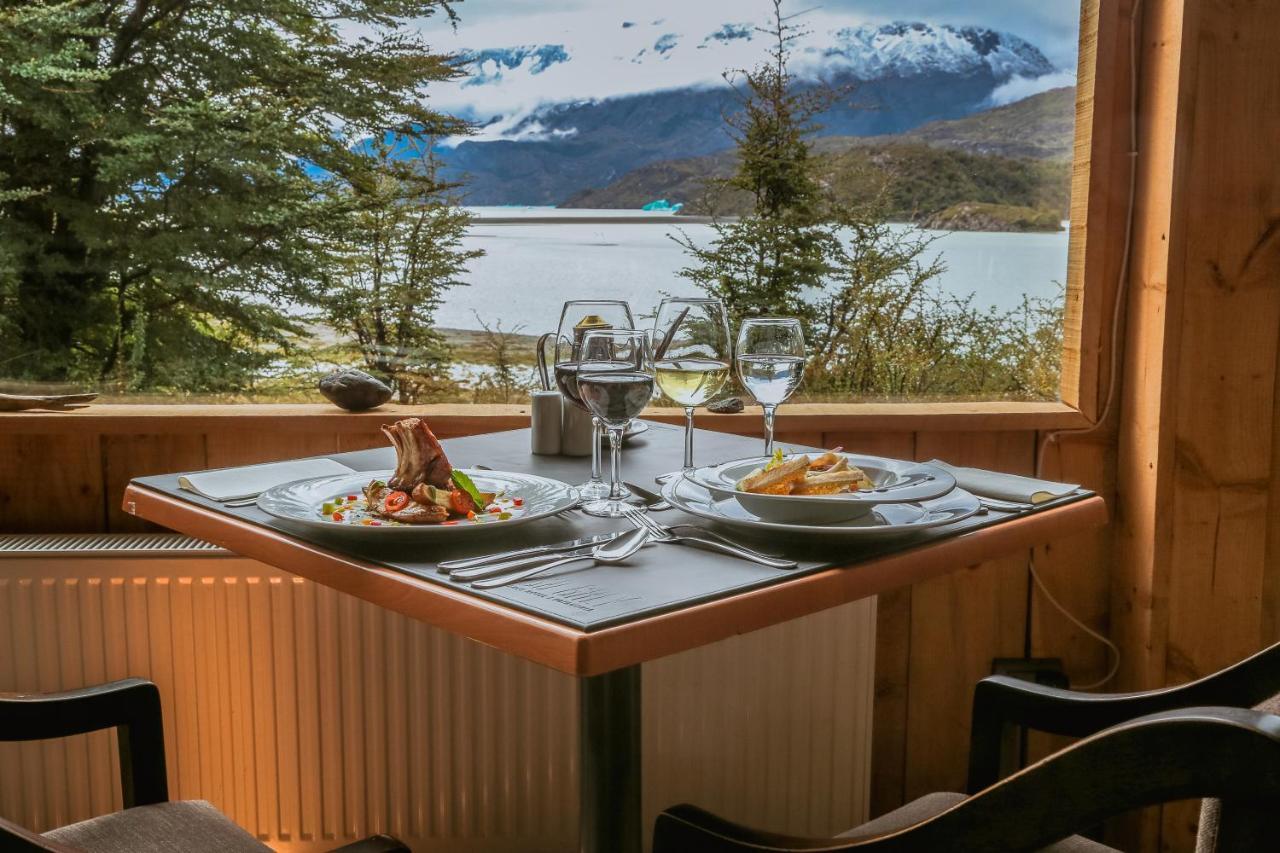 Hotel Lago Grey Torres del Paine National Park Eksteriør billede